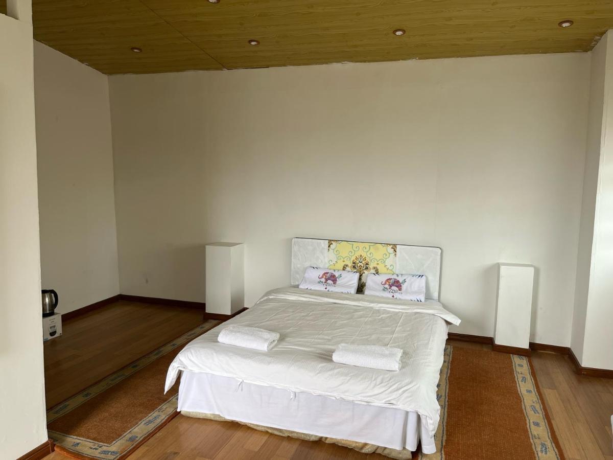 Gana'S Guest House And Tours Ουλάν Μπατόρ Εξωτερικό φωτογραφία
