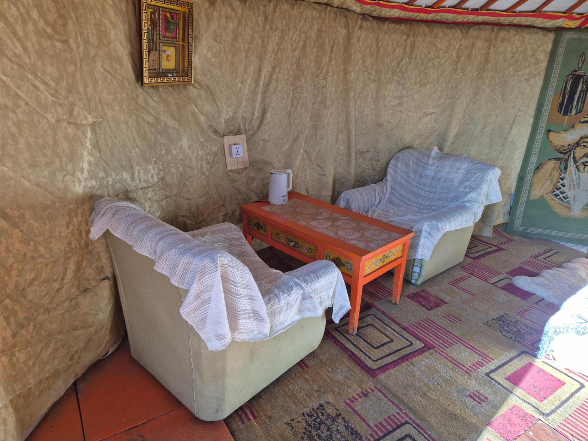 Gana'S Guest House And Tours Ουλάν Μπατόρ Εξωτερικό φωτογραφία